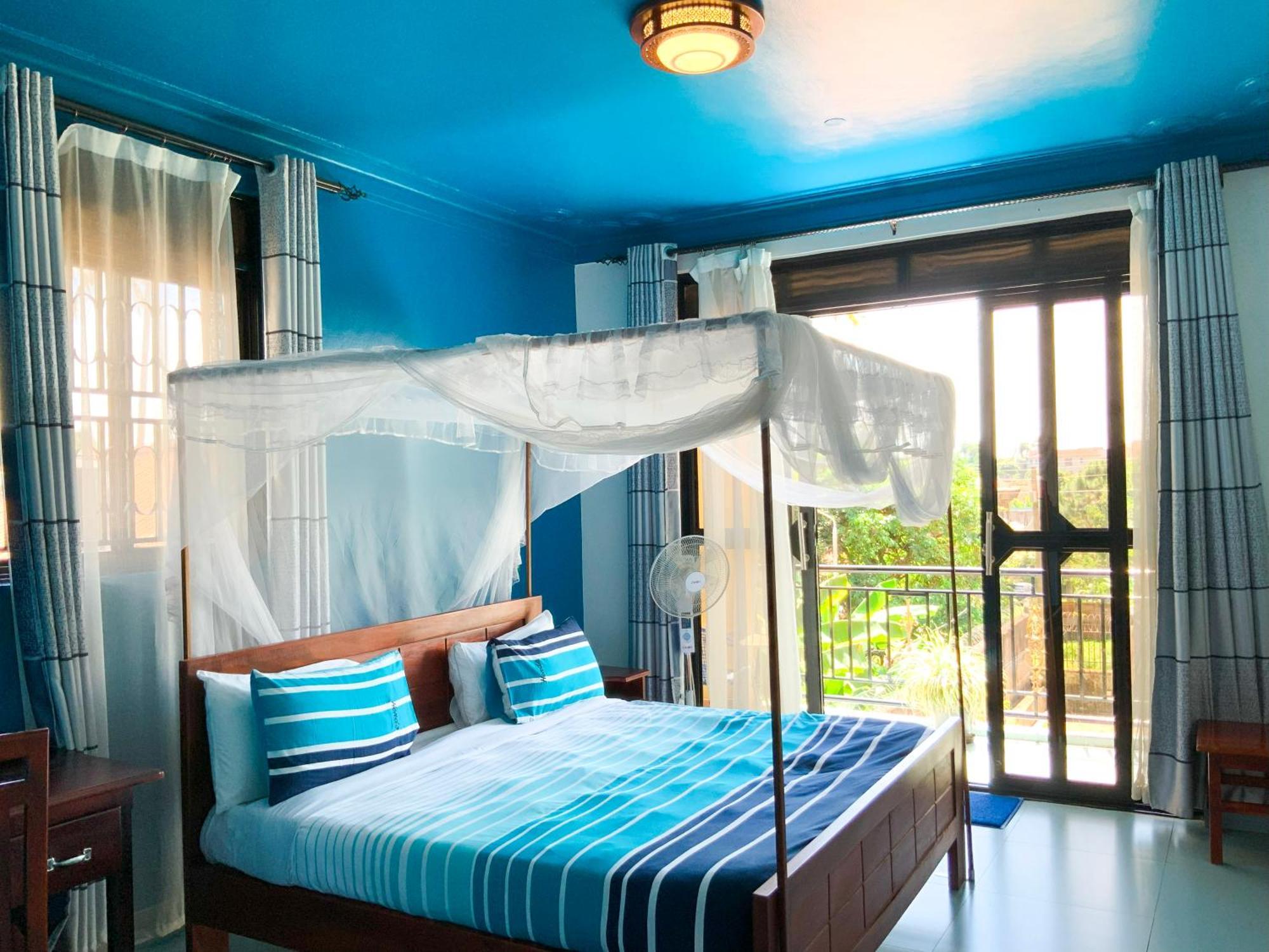 Hendo Hotel Εντέμπε Εξωτερικό φωτογραφία