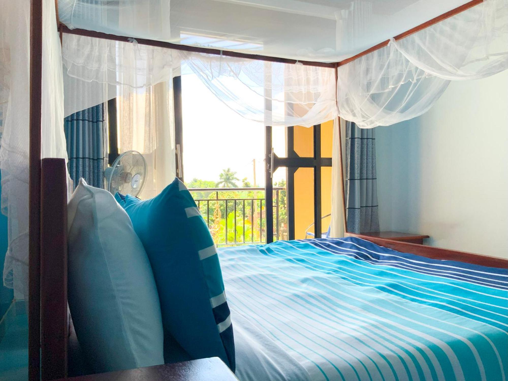 Hendo Hotel Εντέμπε Εξωτερικό φωτογραφία