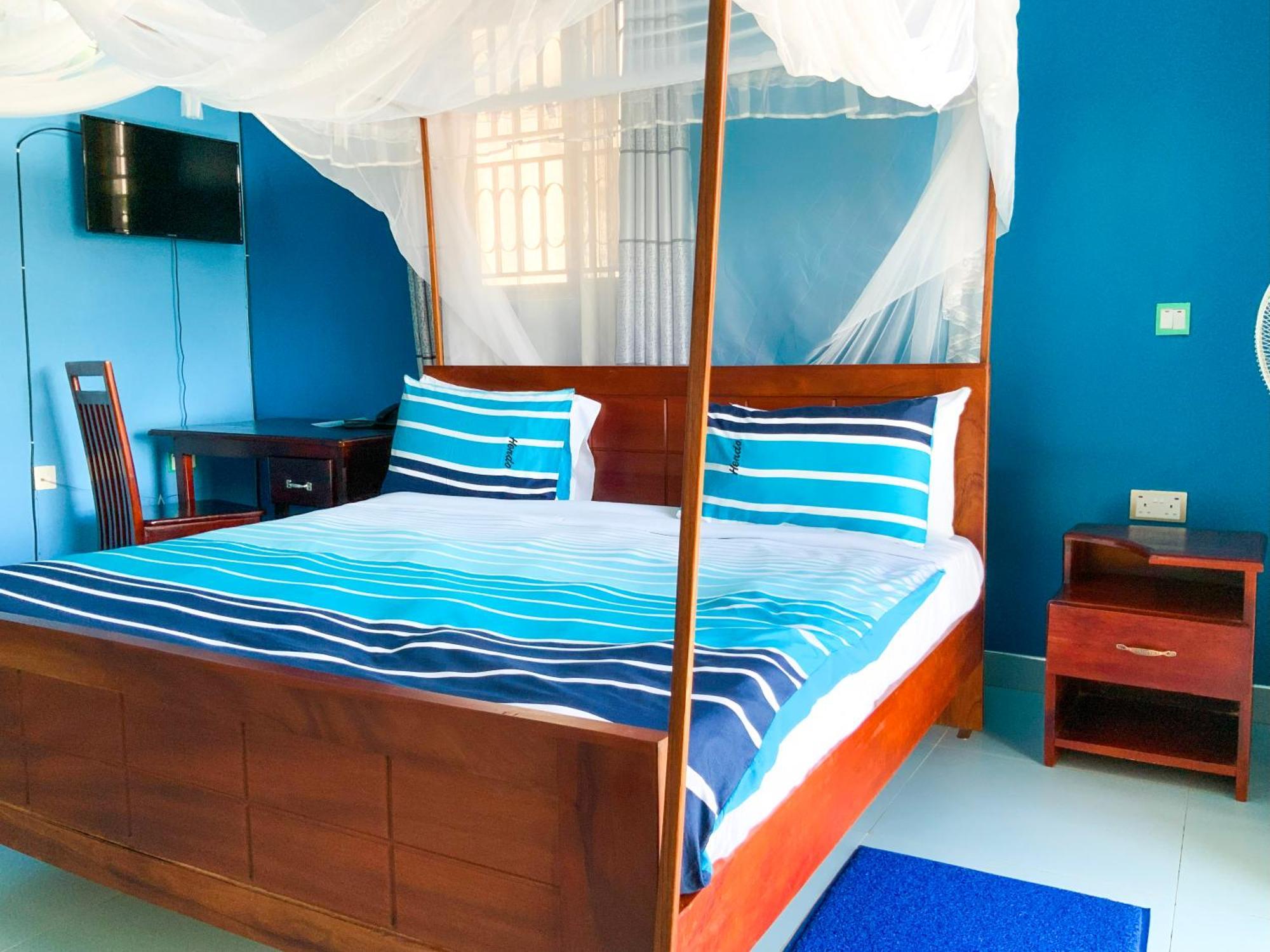 Hendo Hotel Εντέμπε Εξωτερικό φωτογραφία