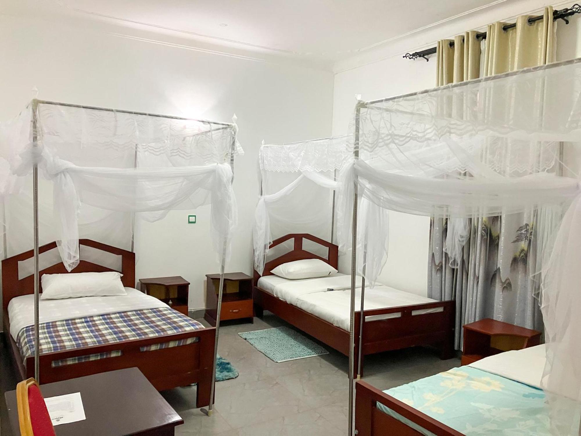 Hendo Hotel Εντέμπε Εξωτερικό φωτογραφία