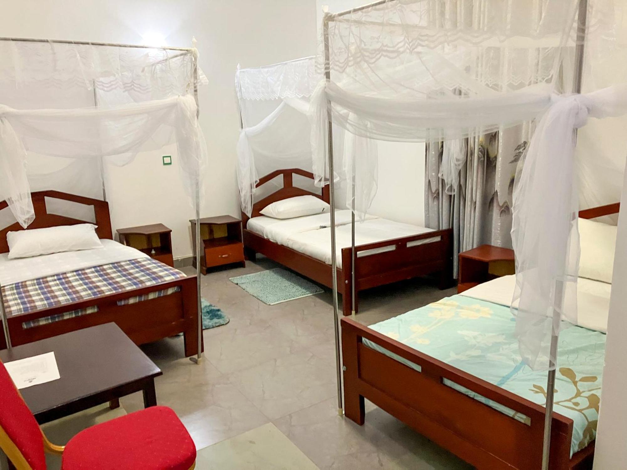Hendo Hotel Εντέμπε Εξωτερικό φωτογραφία