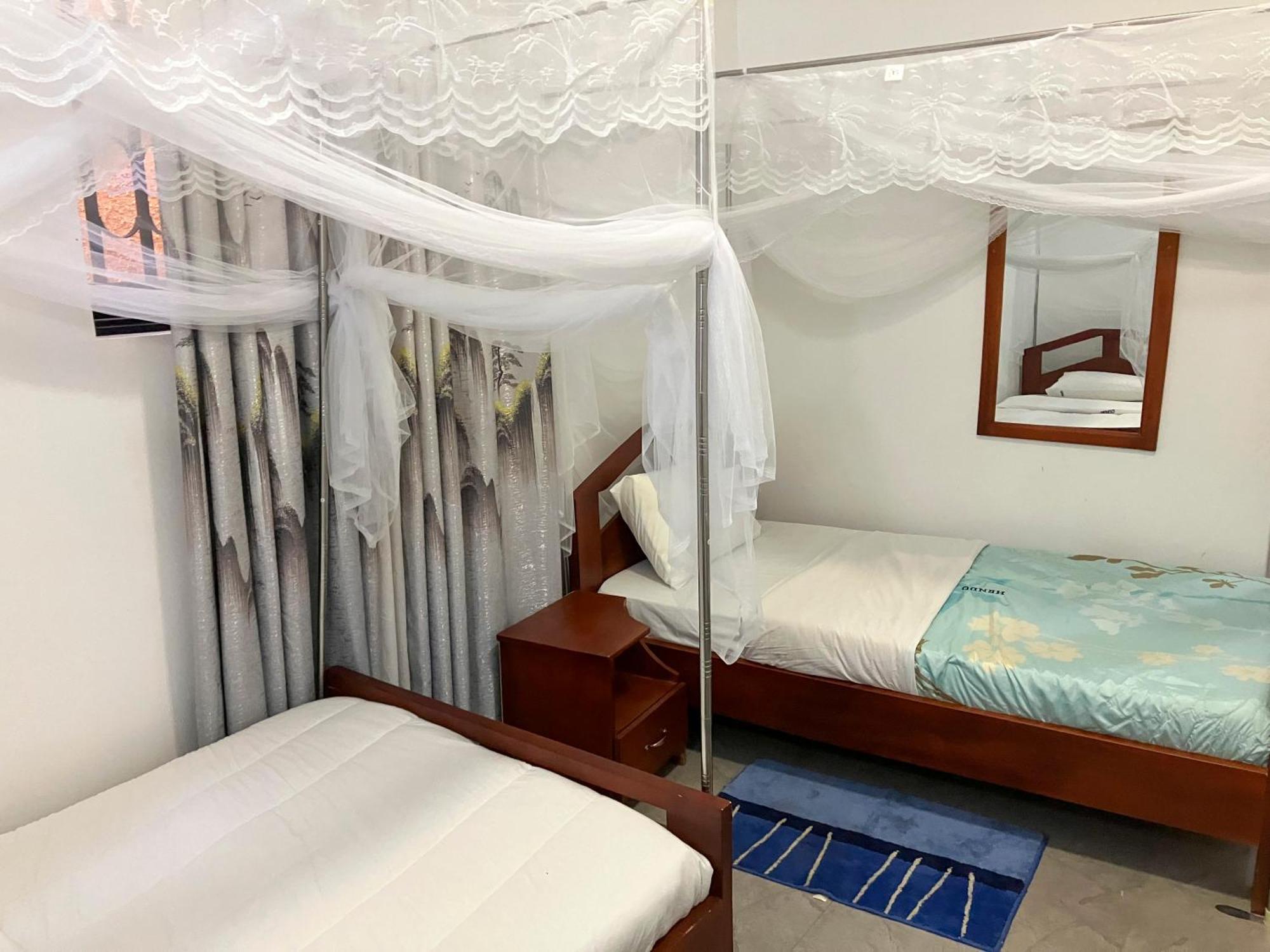 Hendo Hotel Εντέμπε Εξωτερικό φωτογραφία
